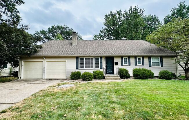 {8417} Shawnee Mission East + Ranch Floor plan + Finished Basement + Fenced Yard