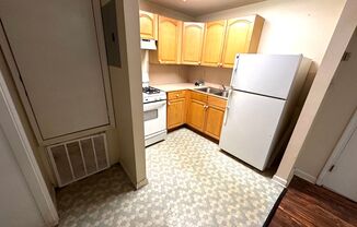 1 bed, 1 bath, 600 sqft, $700