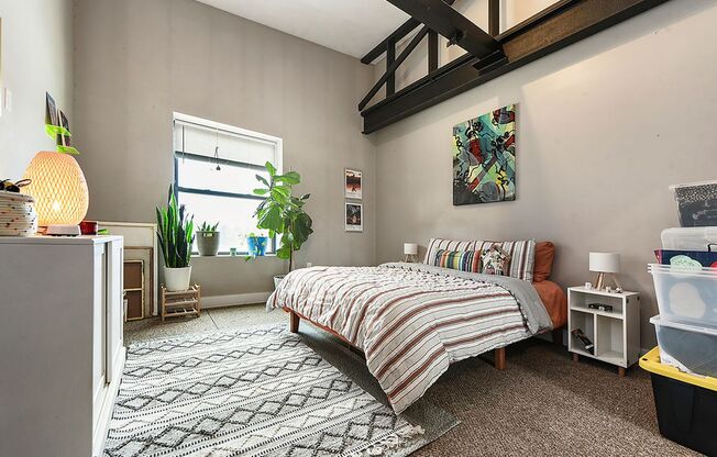 2 beds, 2 baths, 1,200 sqft, $2,400, Unit Jane 403