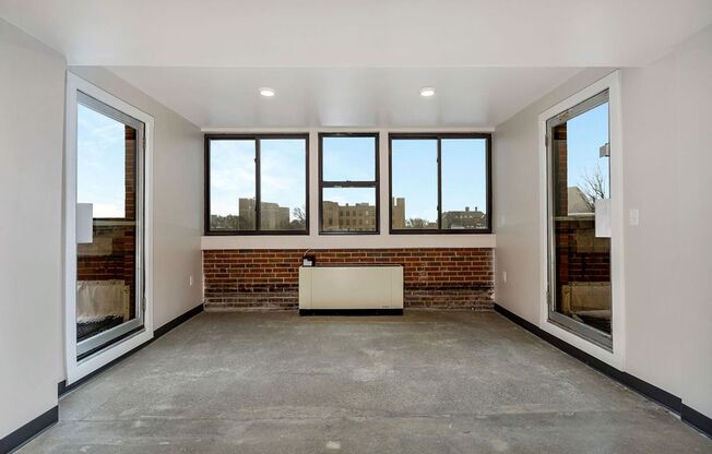 2 beds, 2 baths, 933 sqft, $2,099, Unit 704