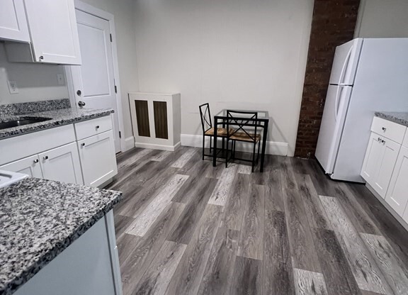 Studio, 1 bath, 500 sqft, $1,800, Unit 2