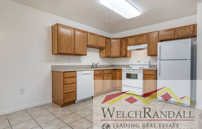 3 beds, 1.5 baths, 1,440 sqft, $1,595, Unit 1 - 1428