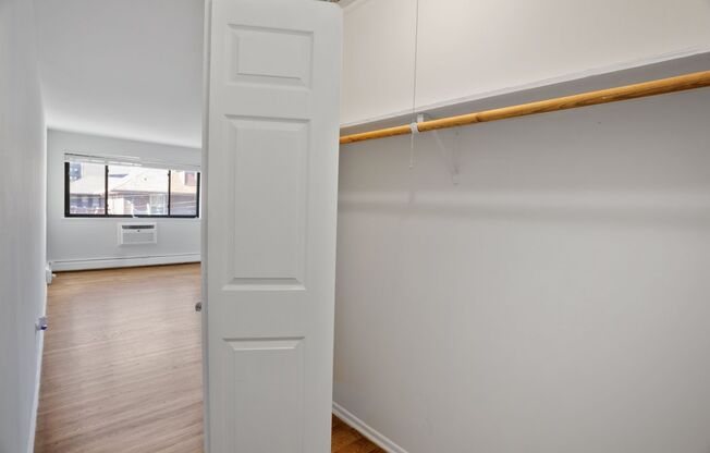 1 bed, 1 bath, 492 sqft, $1,775, Unit 340