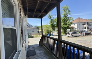 31 WESTON ST