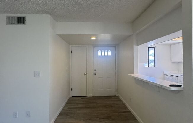 2 beds, 2 baths, 1,130 sqft, $1,699, Unit 2067