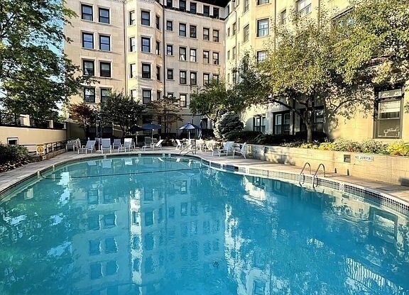 416 Commonwealth Ave