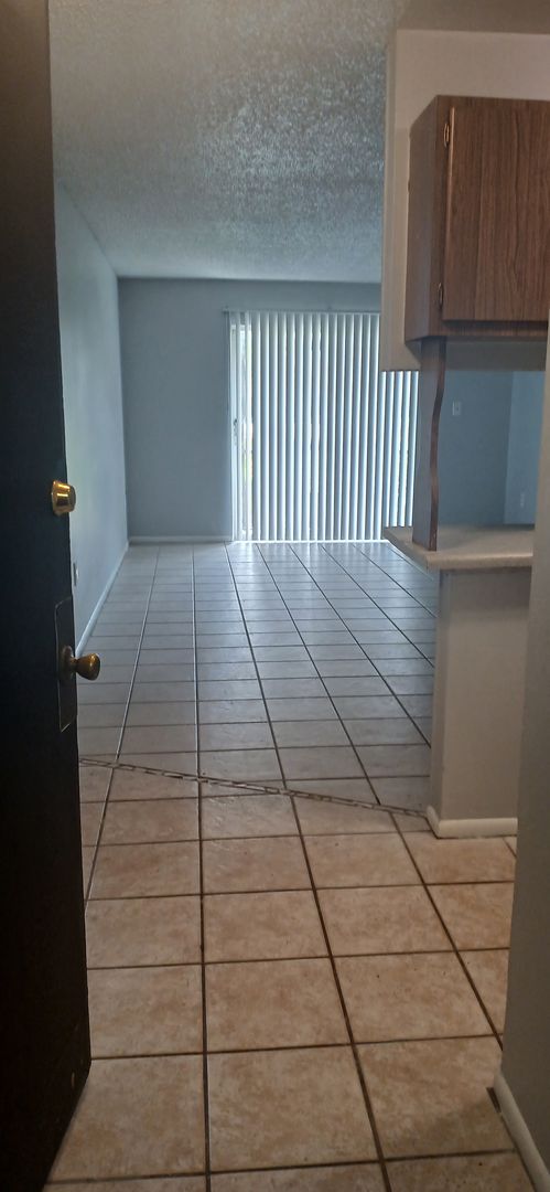 Conway Club Apartments