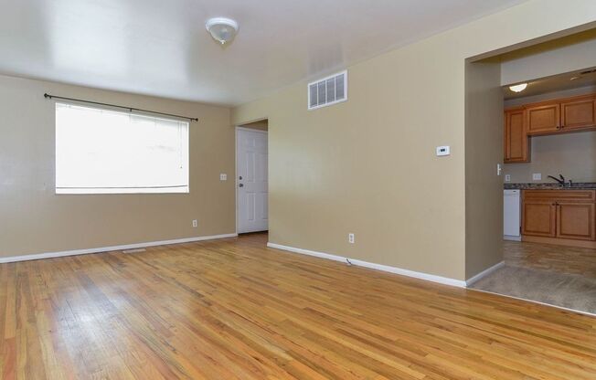 Beautiful duplex for rent with carport