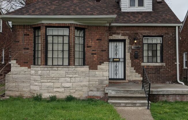 5218 Bedford - FOR RENT 3 BED 1.5 BATH!