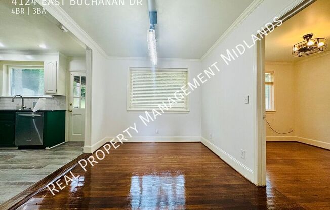 4124 E BUCHANAN DR
