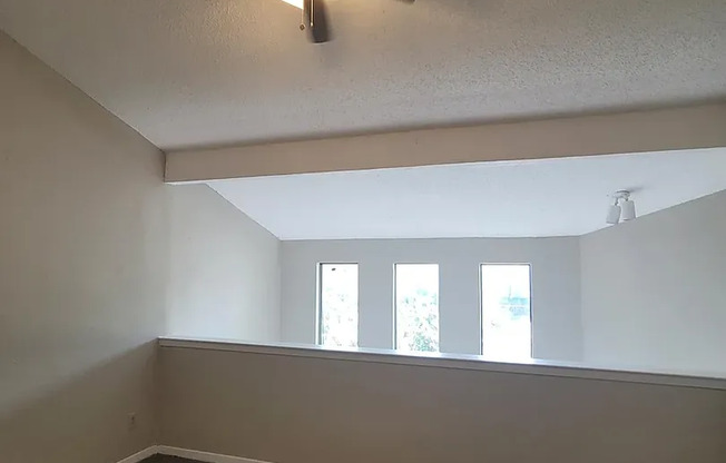 2 beds, 2.5 baths, $2,100, Unit APT #B1