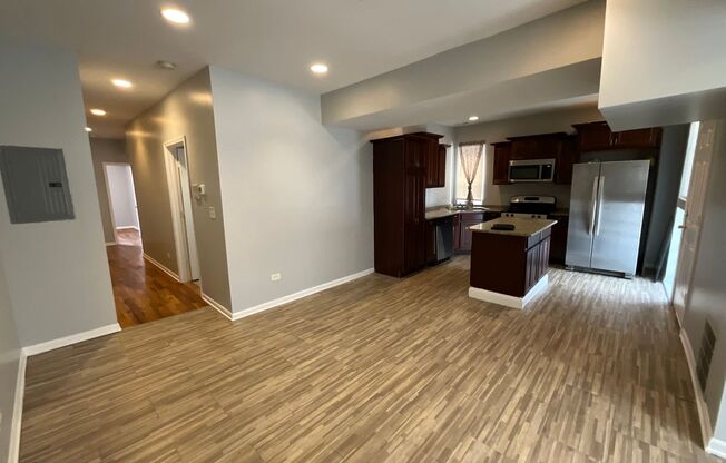 7419-35 S Colfax Ave.