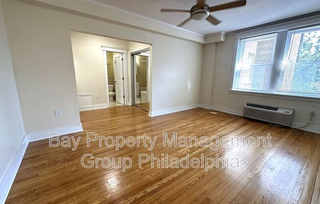 437 W SCHOOL HOUSE LN