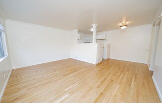 2 beds, 1 bath, $2,195, Unit 4