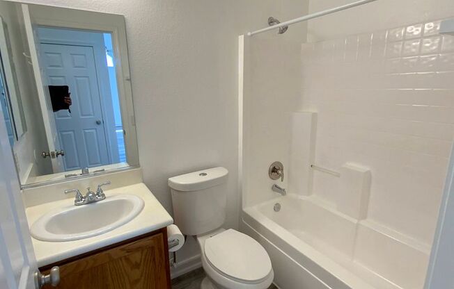 2 beds, 2 baths, $1,995