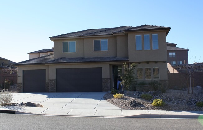 Beautiful 4 Bed 3.5 Bath, Home with 3 Car Garage