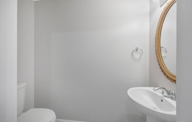 Stylish 2BR Townhome Rental with Pond View in Prime Riverview Location