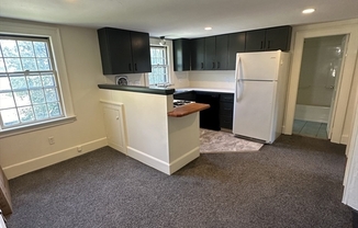 2 beds, 1 bath, 920 sqft, $2,650, Unit 2