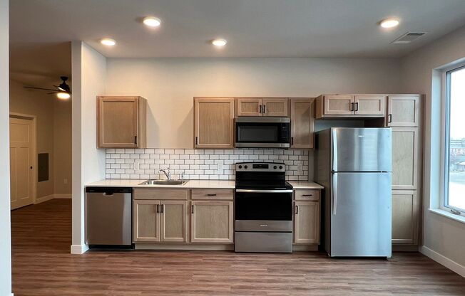 Studio, 1 bath, 634 sqft, $1,550, Unit WR 305-423