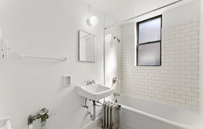 Studio, 1 bath, 395 sqft, $1,250, Unit 132