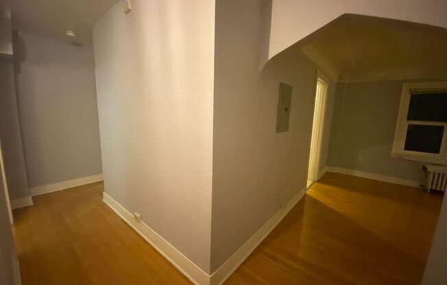 Broadway Crest Apartments