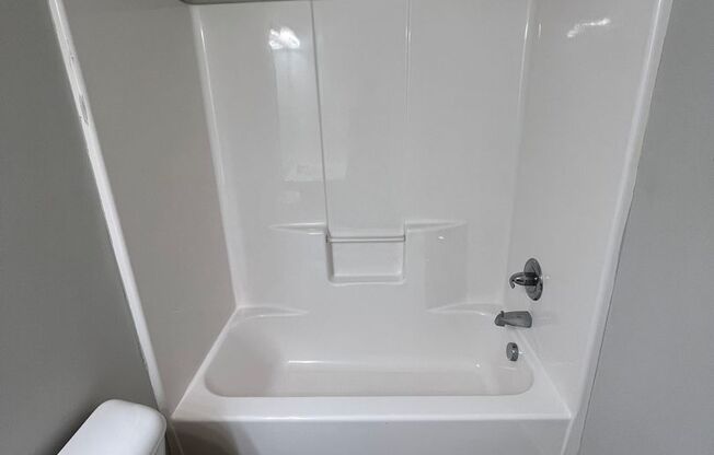 2 beds, 2 baths, $900, Unit 406B