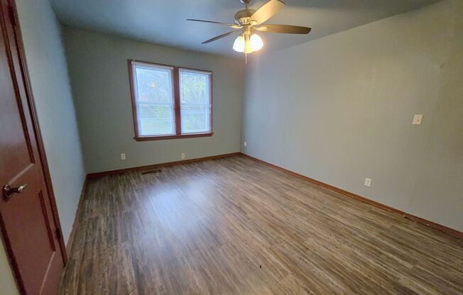 2 beds, 1 bath, $850