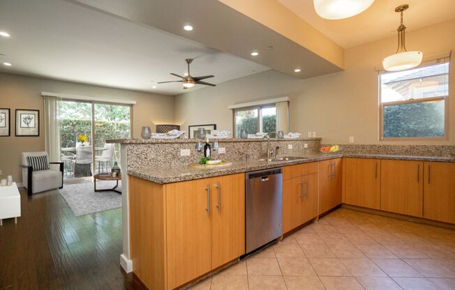 6462 Woodley Ave Residences