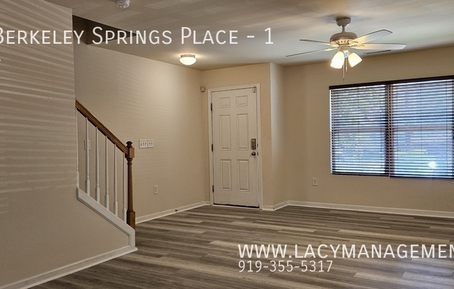 2938 BERKELEY SPG PL