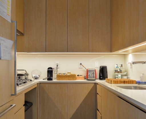 1 bed, 1.5 baths, 845 sqft, $7,000, Unit 19D