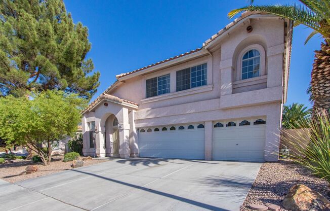 AMAZING 5-BEDROOM HOME WITH POOL AND SPA IN HENDERSON! NO HOA!