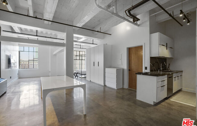 1 bed, 1 bath, 800 sqft, $2,500, Unit 1104
