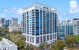 Luxury Corner Unit in Downtown Orlando’s Premier High-Rise Building