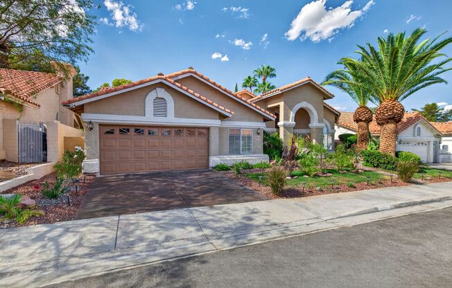 **FURNISHED** POOL! SPECTACULAR SINGLE-STORY 4-BEDROOM HOME IN PECCOLE RANCH!