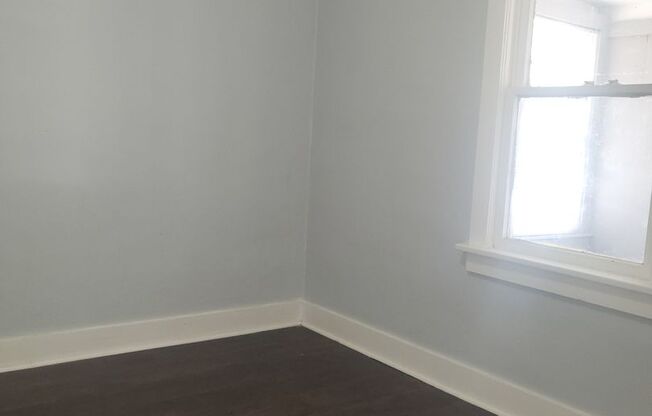 2529 Jarman 3b/1b