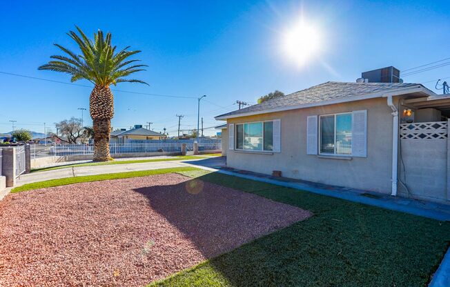 Nicely Updated 2 Bed, 1 Bath Single Story Home In Established Neighborhood