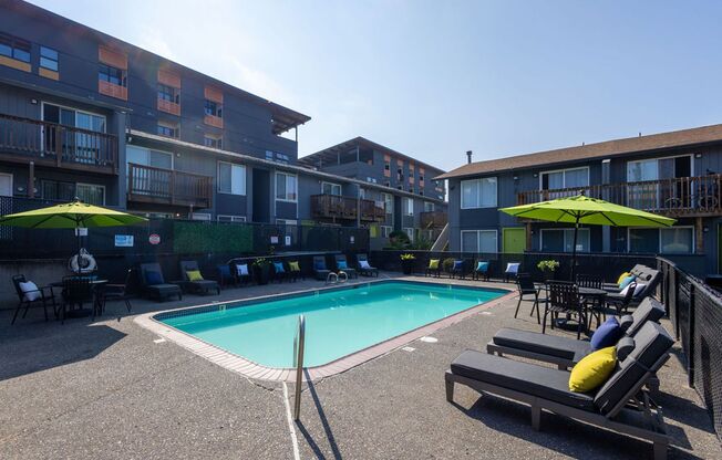 2 beds, 1 bath, 735 sqft, $1,695, Unit 07