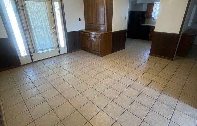 3 beds, 2 baths, $1,500