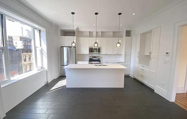 5 beds, 3 baths, $21,000, Unit 5-C