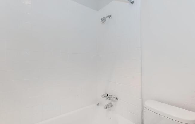 3 beds, 2 baths, 1,362 sqft, $1,381