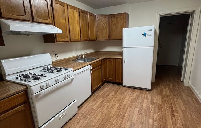 Alexandria/Old Town - 118 Baggett Place - $2,495.00