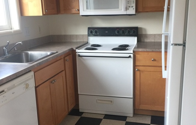 2 beds, 1 bath, $1,795, Unit 5517