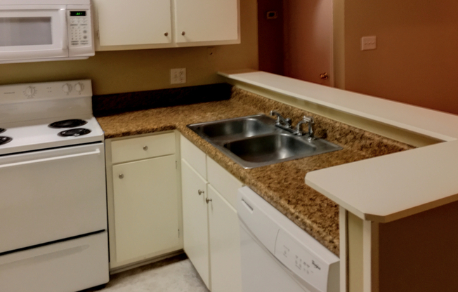 2 beds, 2 baths, $1,500