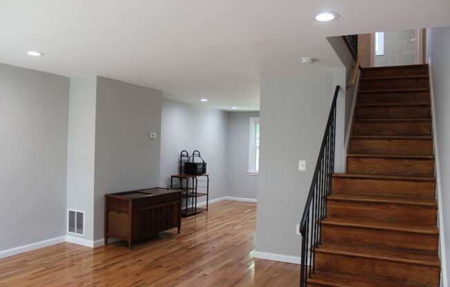 Charming 3 Bedroom/2 Bathroom in the heart of Hampden, MD!