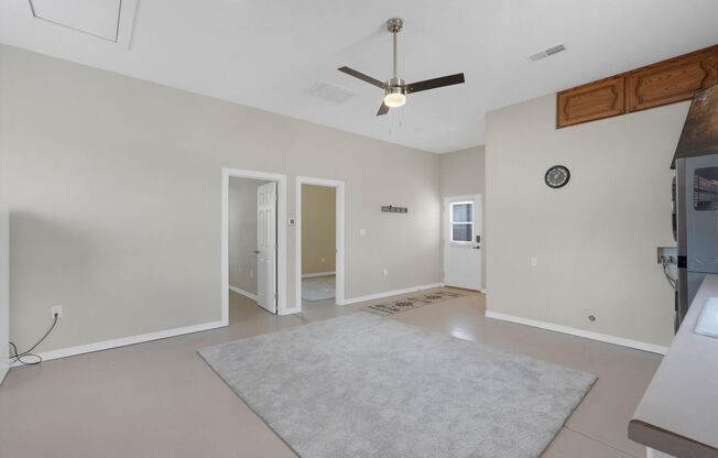 NW Albuquerque | 2 bed / 1 bath | Casita | Utilities Included