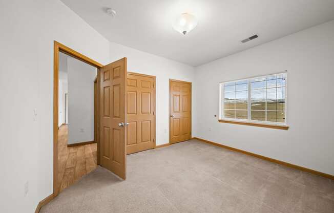 Remington Village Apartments Vacant Living Room