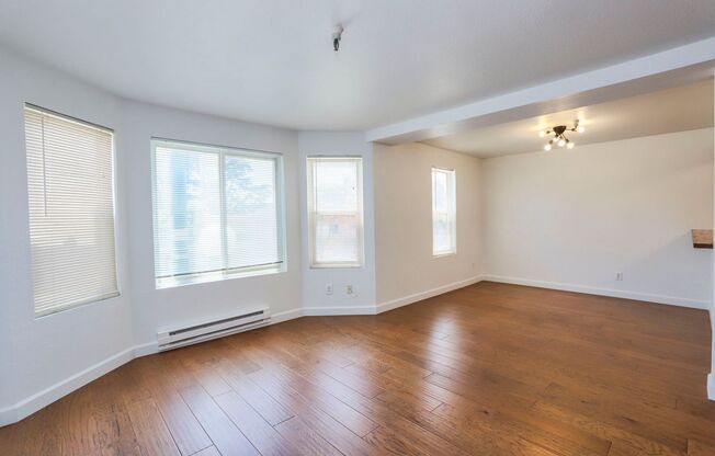 Spacious 2BR Condo with Parking + W/D | Ocean Ave | Pet Friendly | Walk to Whole Foods & SFSU | YouTube Tour