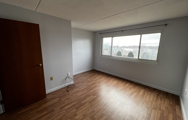 2 beds, 2 baths, 1,062 sqft, $2,700, Unit 205