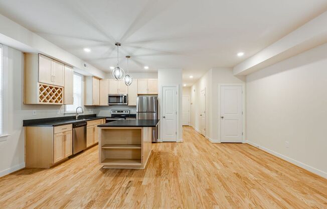1101 Oakwood Ave