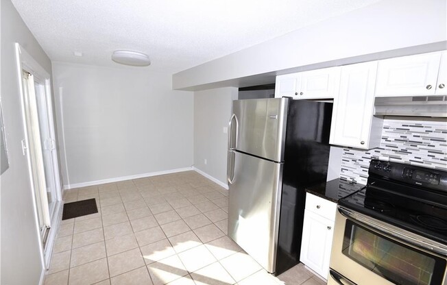 5904 APPLETON CT